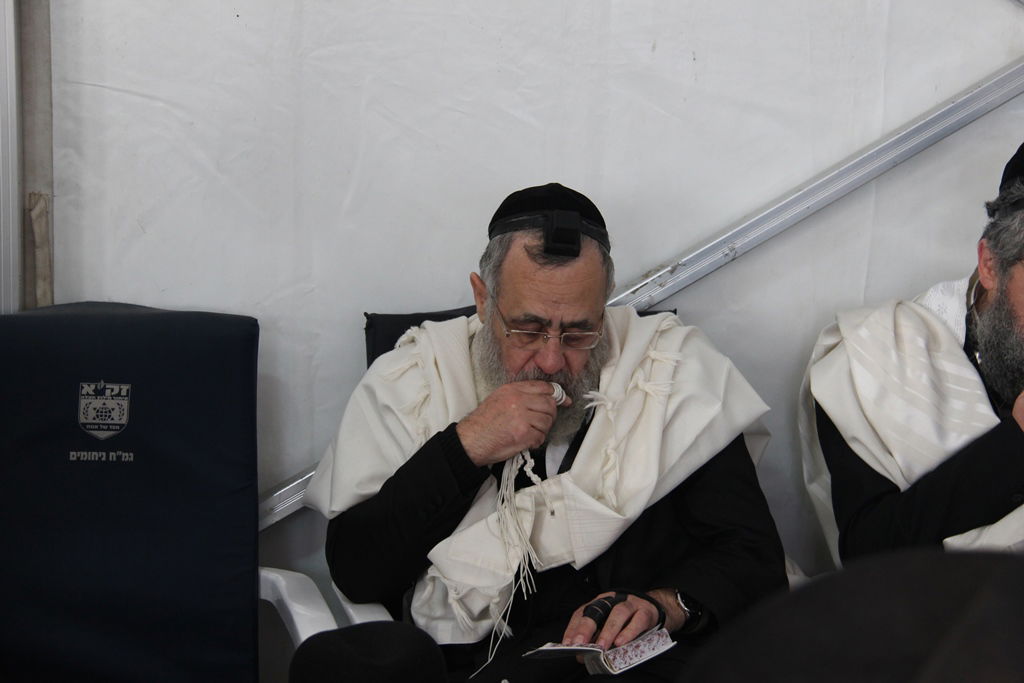 מנחמים ומתנחמים ביום השני ל'שבעה' • תיעוד מרחוב הקבלן