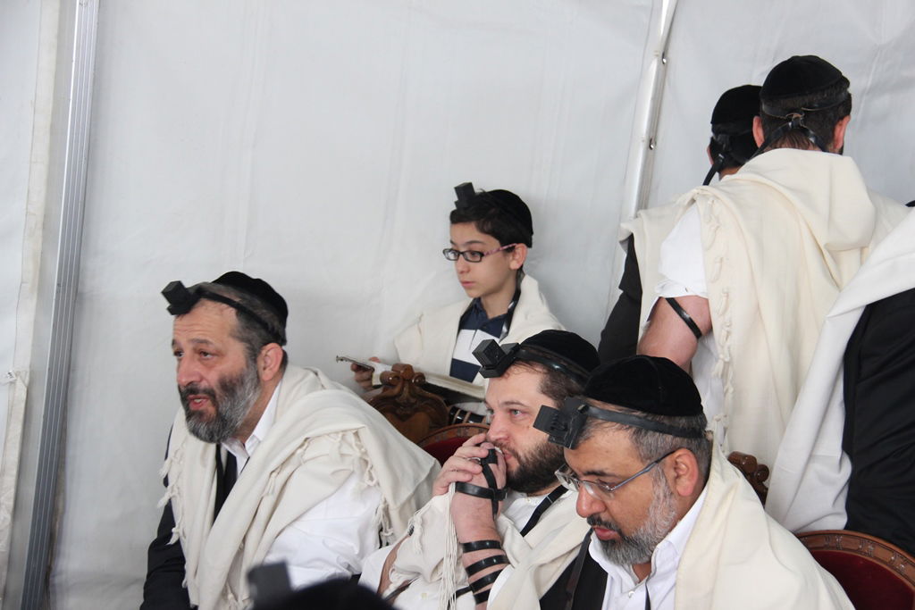 מנחמים ומתנחמים ביום השני ל'שבעה' • תיעוד מרחוב הקבלן