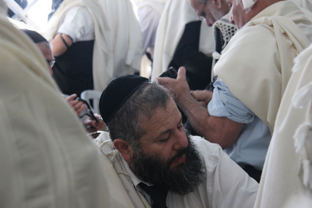 מנחמים ומתנחמים ביום השני ל'שבעה' • תיעוד מרחוב הקבלן