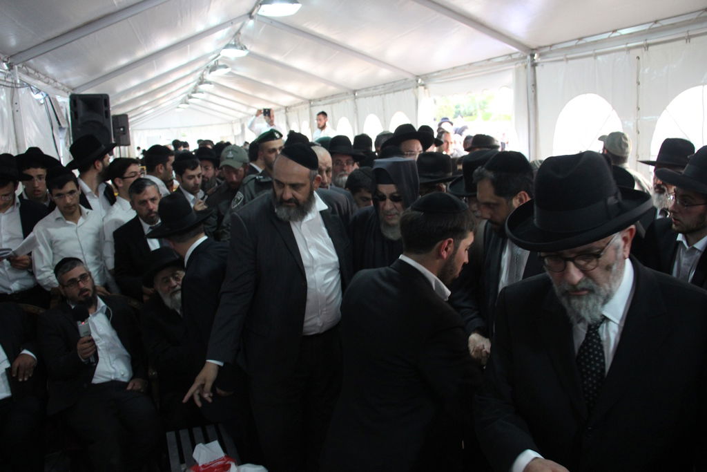 יום שני של ניחום אבלים בהקבלן 45 • צפו בגלרית ענק