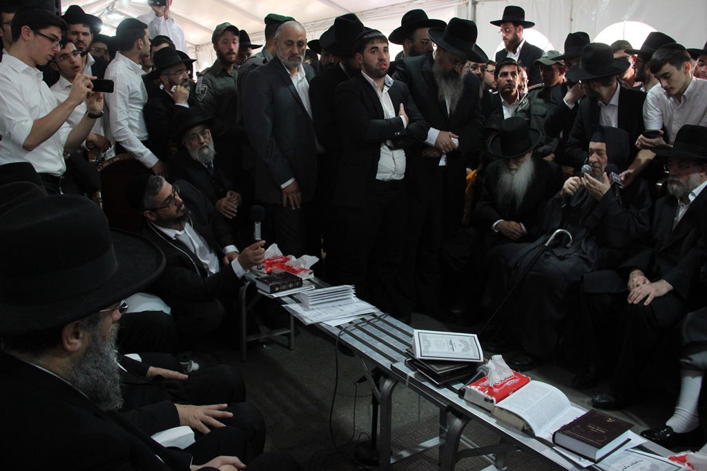 יום שני של ניחום אבלים בהקבלן 45 • צפו בגלרית ענק