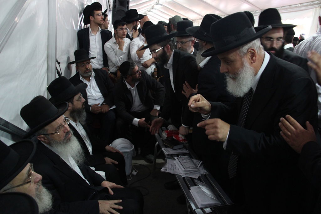 יום שני של ניחום אבלים בהקבלן 45 • צפו בגלרית ענק