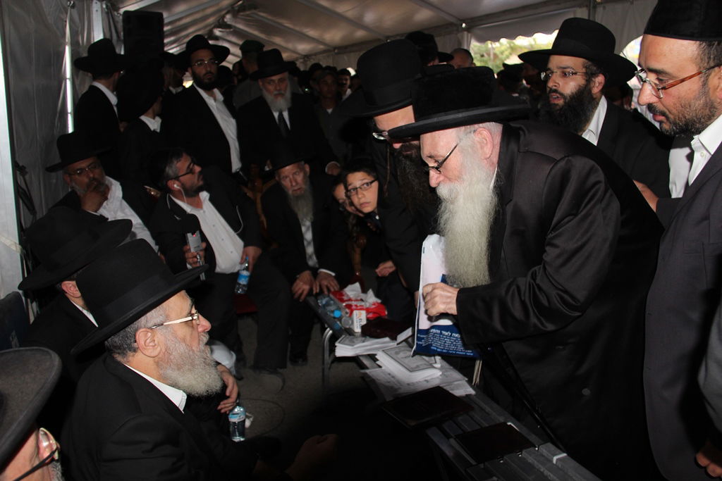 יום שני של ניחום אבלים בהקבלן 45 • צפו בגלרית ענק