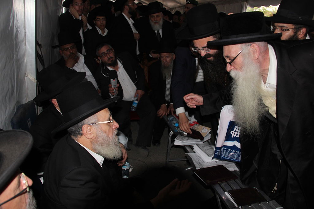 יום שני של ניחום אבלים בהקבלן 45 • צפו בגלרית ענק