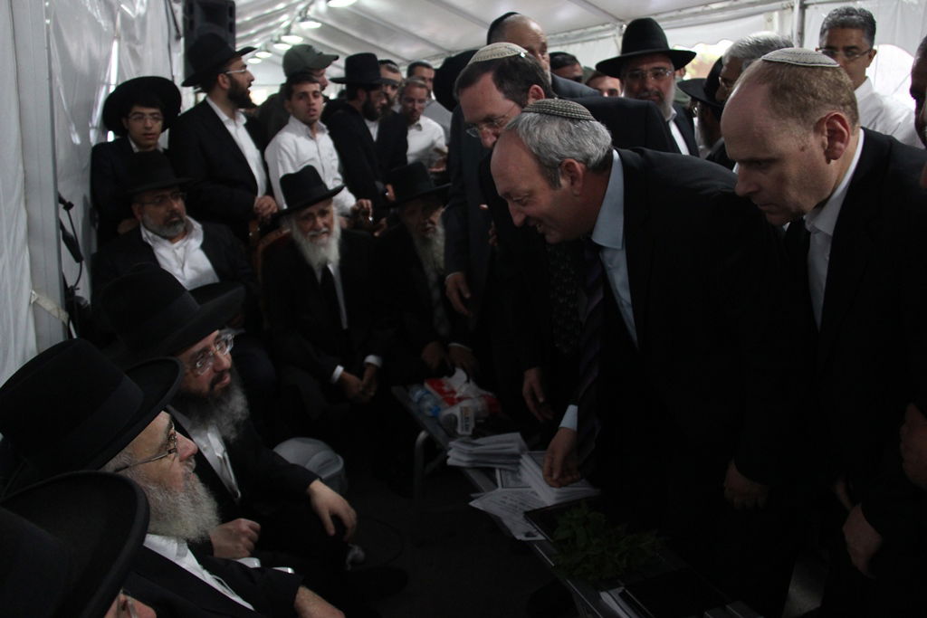 יום שני של ניחום אבלים בהקבלן 45 • צפו בגלרית ענק