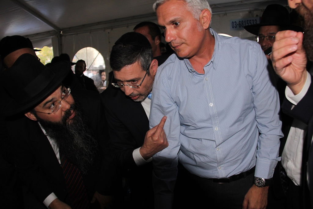 יום שני של ניחום אבלים בהקבלן 45 • צפו בגלרית ענק