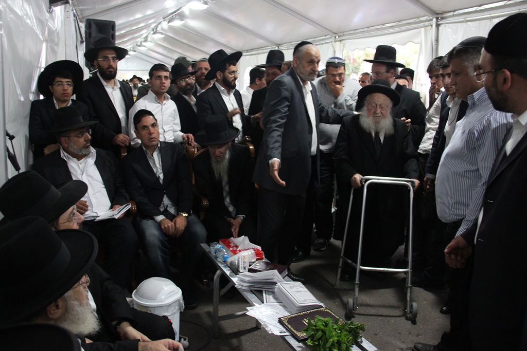 יום שני של ניחום אבלים בהקבלן 45 • צפו בגלרית ענק