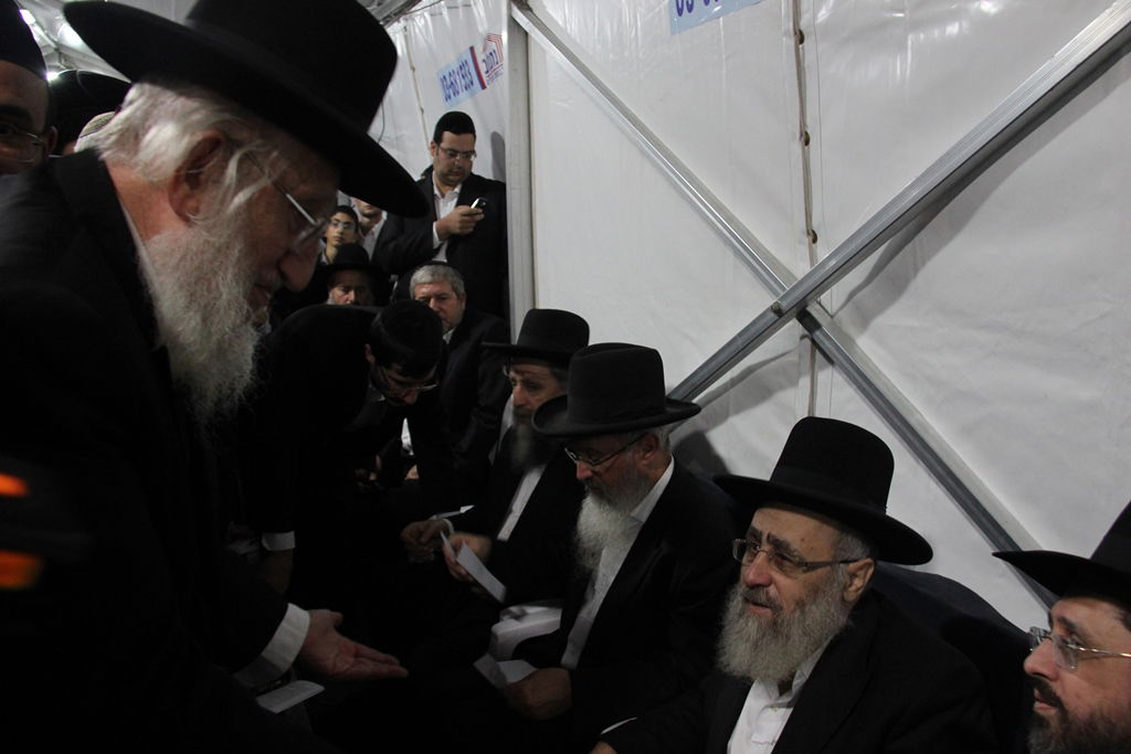 יום שני של ניחום אבלים בהקבלן 45 • צפו בגלרית ענק