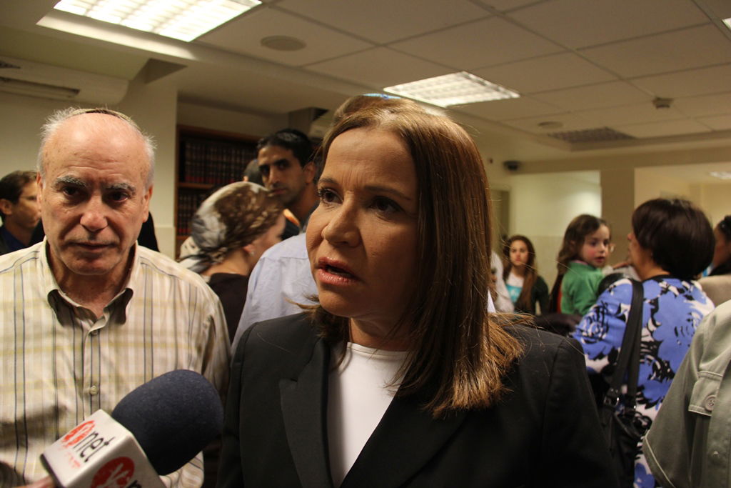 יום שני של ניחום אבלים בהקבלן 45 • צפו בגלרית ענק