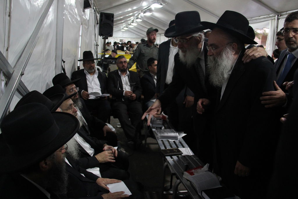 יום שני של ניחום אבלים בהקבלן 45 • צפו בגלרית ענק