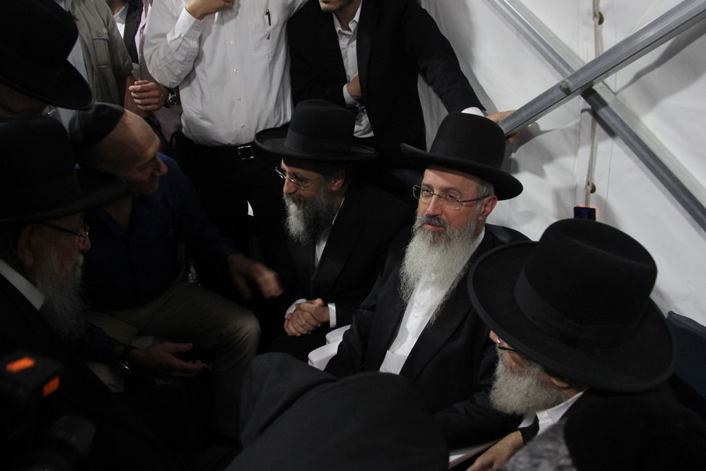 יום שני של ניחום אבלים בהקבלן 45 • צפו בגלרית ענק