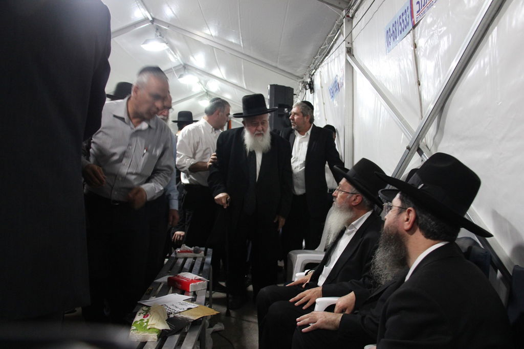 יום שני של ניחום אבלים בהקבלן 45 • צפו בגלרית ענק