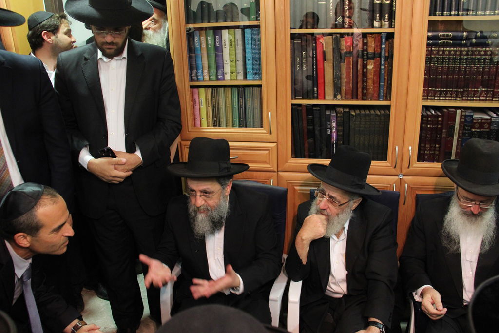 יום שני של ניחום אבלים בהקבלן 45 • צפו בגלרית ענק