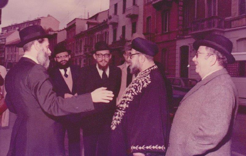 תמונות נדירות: הרב עובדיה יוסף מבקר במילאנו שבאיטליה