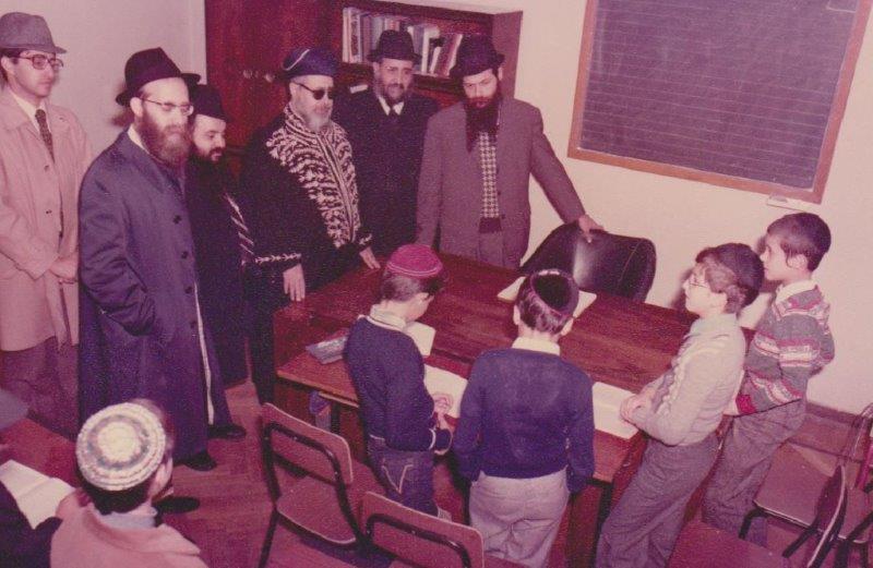 תמונות נדירות: הרב עובדיה יוסף מבקר במילאנו שבאיטליה