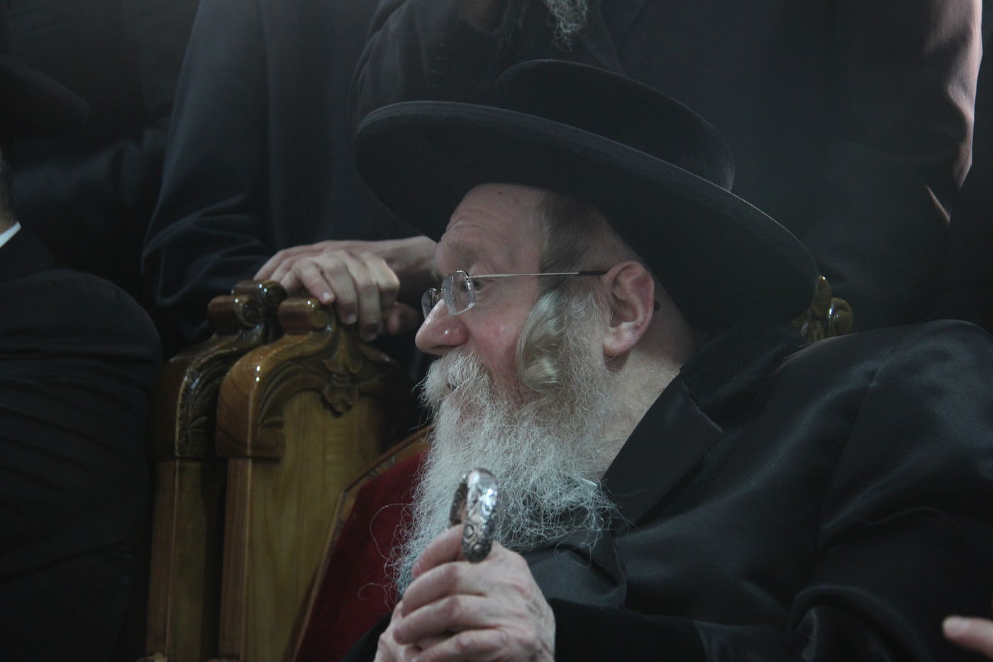 אלפי מנחמים, מאה תמונות • גלריה