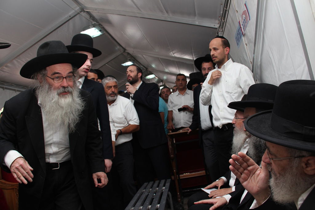 פותחים שבוע בלי מרן הרב עובדיה יוסף • גלריה מהאוהל