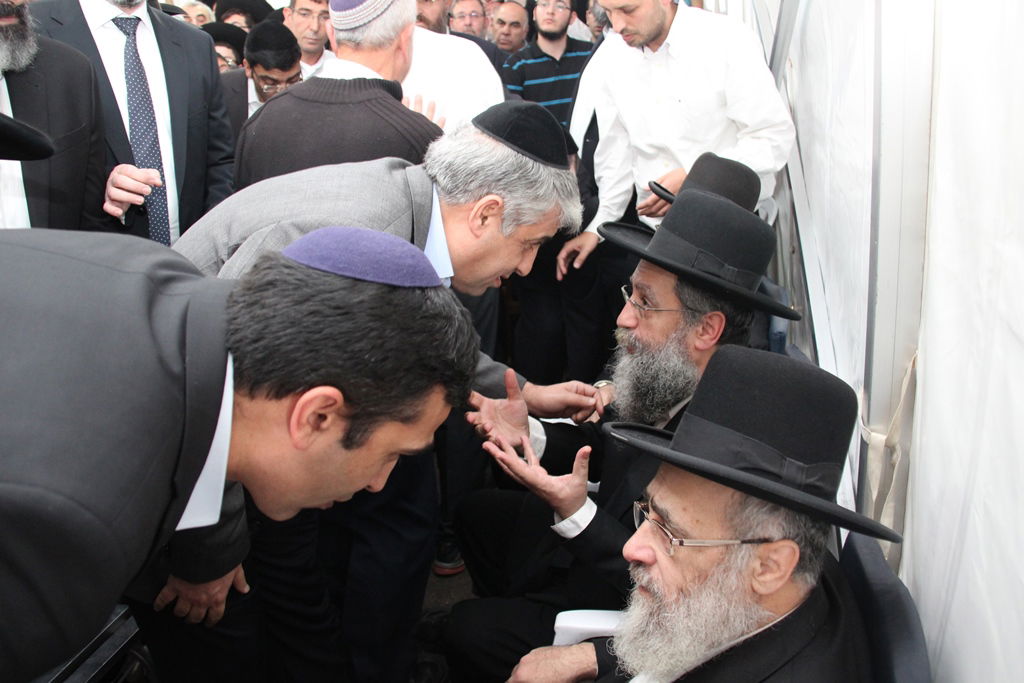 פותחים שבוע בלי מרן הרב עובדיה יוסף • גלריה מהאוהל