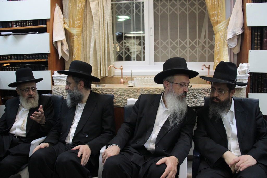 פותחים שבוע בלי מרן הרב עובדיה יוסף • גלריה מהאוהל