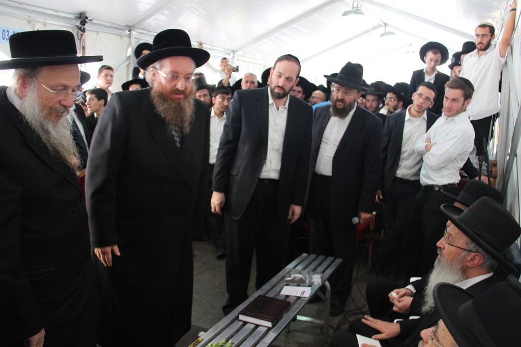 פותחים שבוע בלי מרן הרב עובדיה יוסף • גלריה מהאוהל