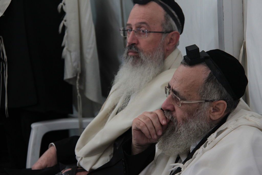 פותחים שבוע בלי מרן הרב עובדיה יוסף • גלריה מהאוהל