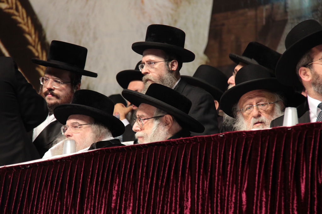 עצרת הרבבות לזכרו של הרב עובדיה • צפו