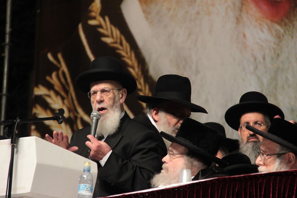 עצרת הרבבות לזכרו של הרב עובדיה • צפו