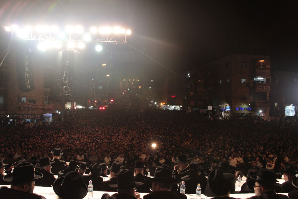 עצרת הרבבות לזכרו של הרב עובדיה • צפו