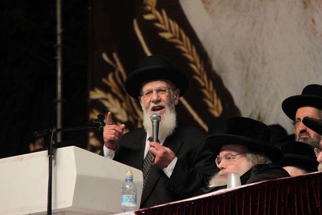 עצרת הרבבות לזכרו של הרב עובדיה • צפו