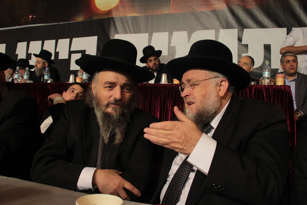 עצרת הרבבות לזכרו של הרב עובדיה • צפו