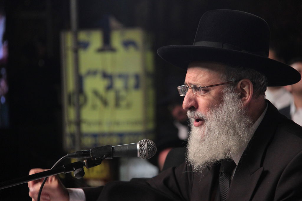 עצרת הרבבות לזכרו של הרב עובדיה • צפו