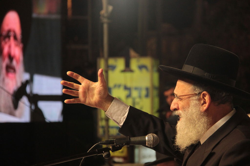 עצרת הרבבות לזכרו של הרב עובדיה • צפו