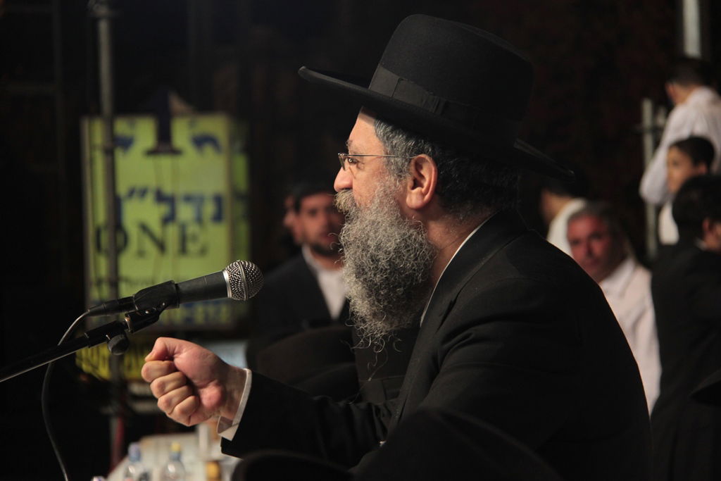 עצרת הרבבות לזכרו של הרב עובדיה • צפו