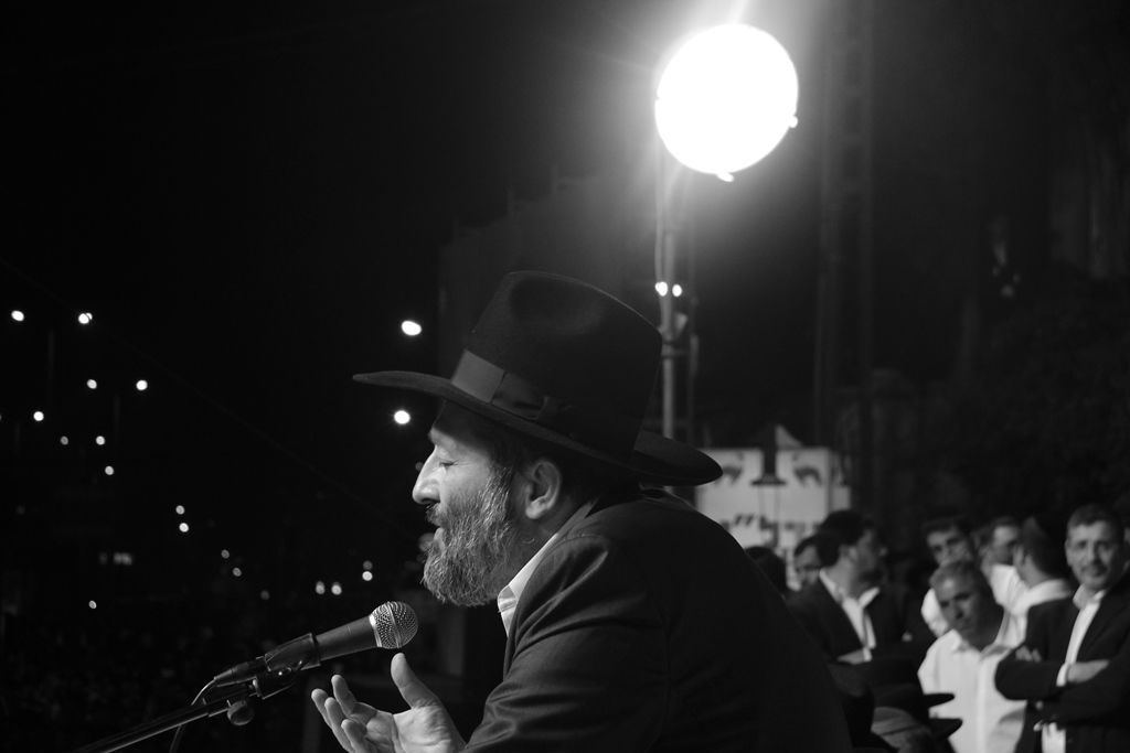 עצרת הרבבות לזכרו של הרב עובדיה • צפו