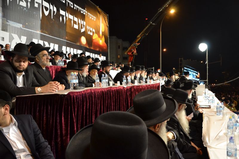 רבבות בעצרת הזיכרון בי-ם: "זקוקים לתפילות הגר"ע"