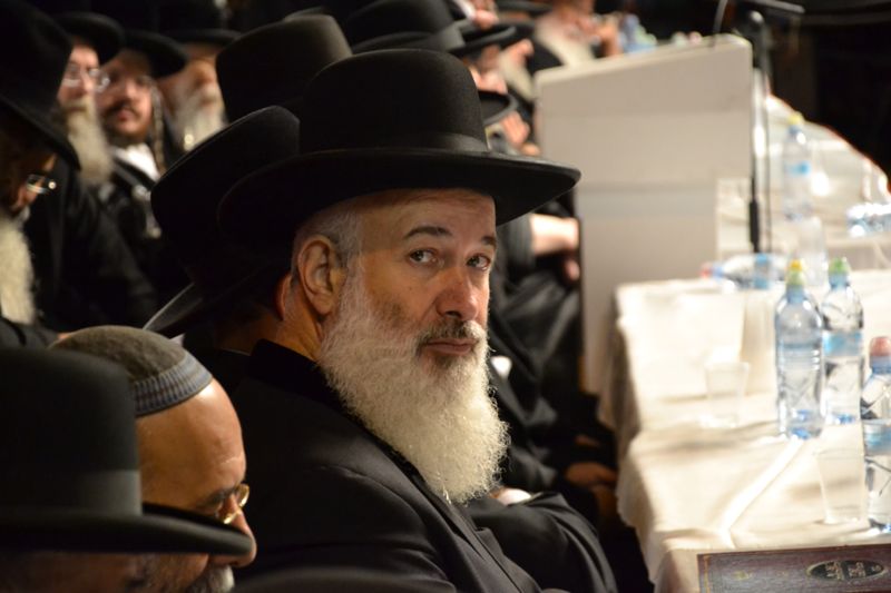 רבבות בעצרת הזיכרון בי-ם: "זקוקים לתפילות הגר"ע"