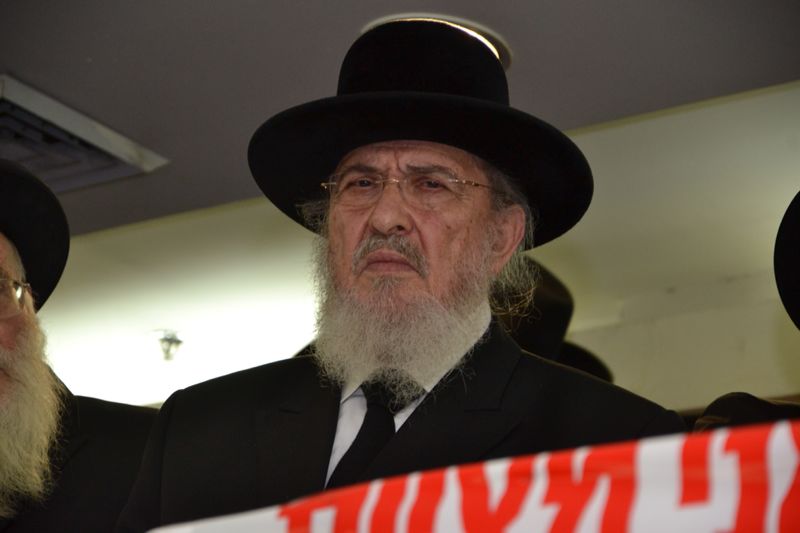 הגר"ח קנייבסקי על אנשי 'בני תורה': "משחקים באש"