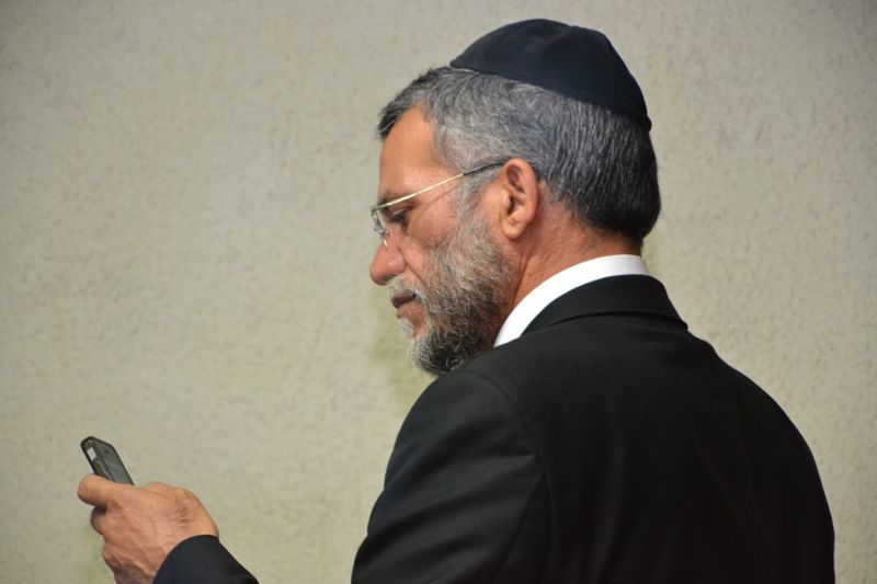 הקרב באלעד מגיע לישורת אחרונה: מאבק על כל קול