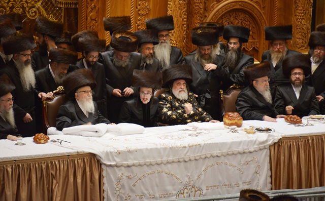 גלרית ענק: מצווה טאנץ בחתונת סקווירא