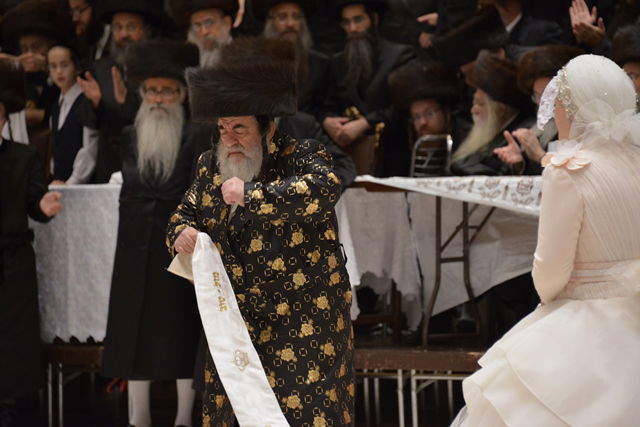 גלרית ענק: מצווה טאנץ בחתונת סקווירא