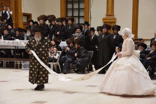 גלרית ענק: מצווה טאנץ בחתונת סקווירא