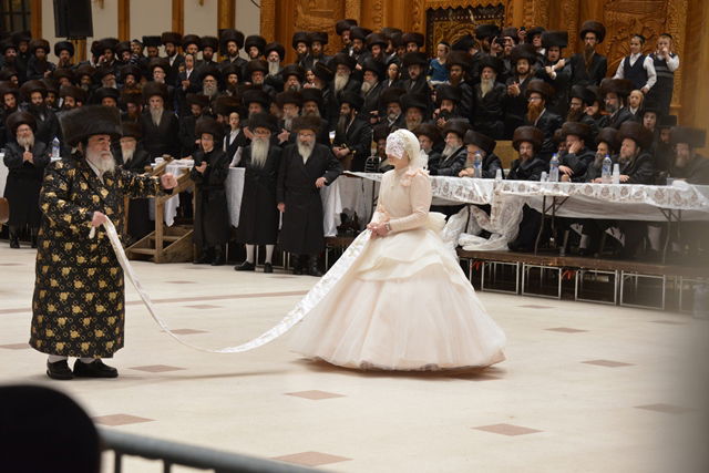 גלרית ענק: מצווה טאנץ בחתונת סקווירא