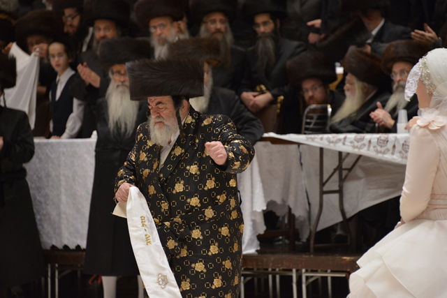 גלרית ענק: מצווה טאנץ בחתונת סקווירא