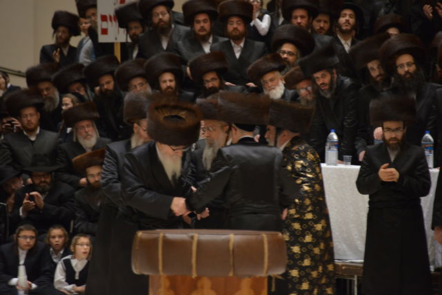 גלרית ענק: מצווה טאנץ בחתונת סקווירא