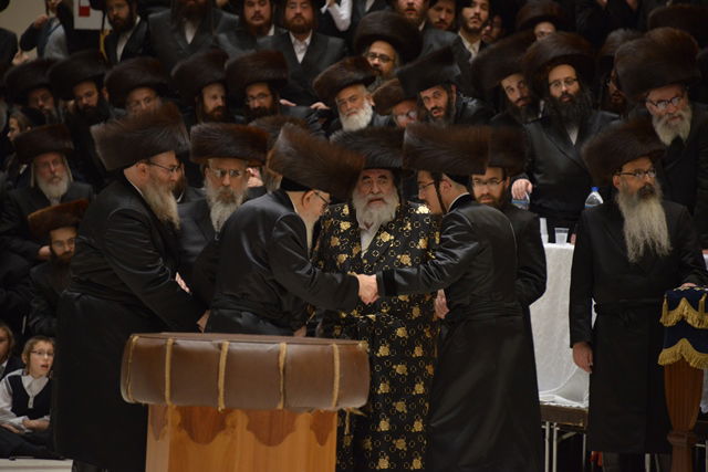 גלרית ענק: מצווה טאנץ בחתונת סקווירא