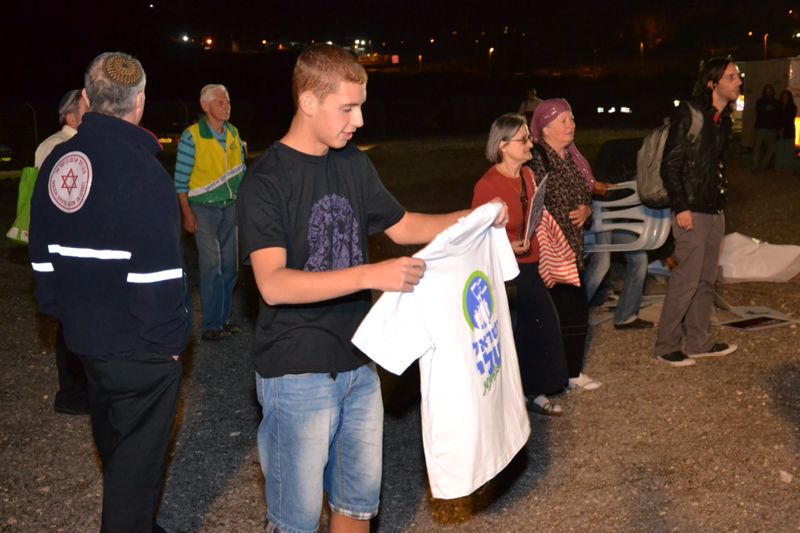 שחרור 26 המחבלים: המשפחות מוחות מול מחנה עופר