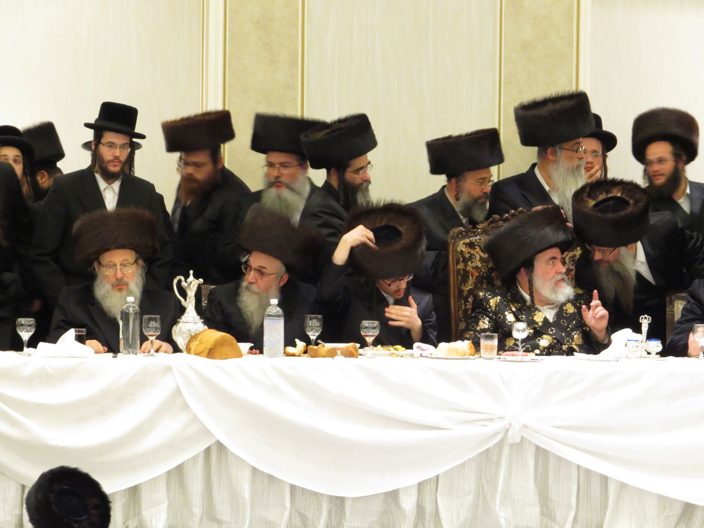 שבע ברכות לנכדי האדמו"רים מויז'ניץ ומסקווירא • גלריה