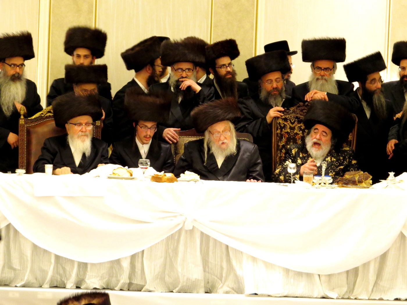 שבע ברכות לנכדי האדמו"רים מויז'ניץ ומסקווירא • גלריה