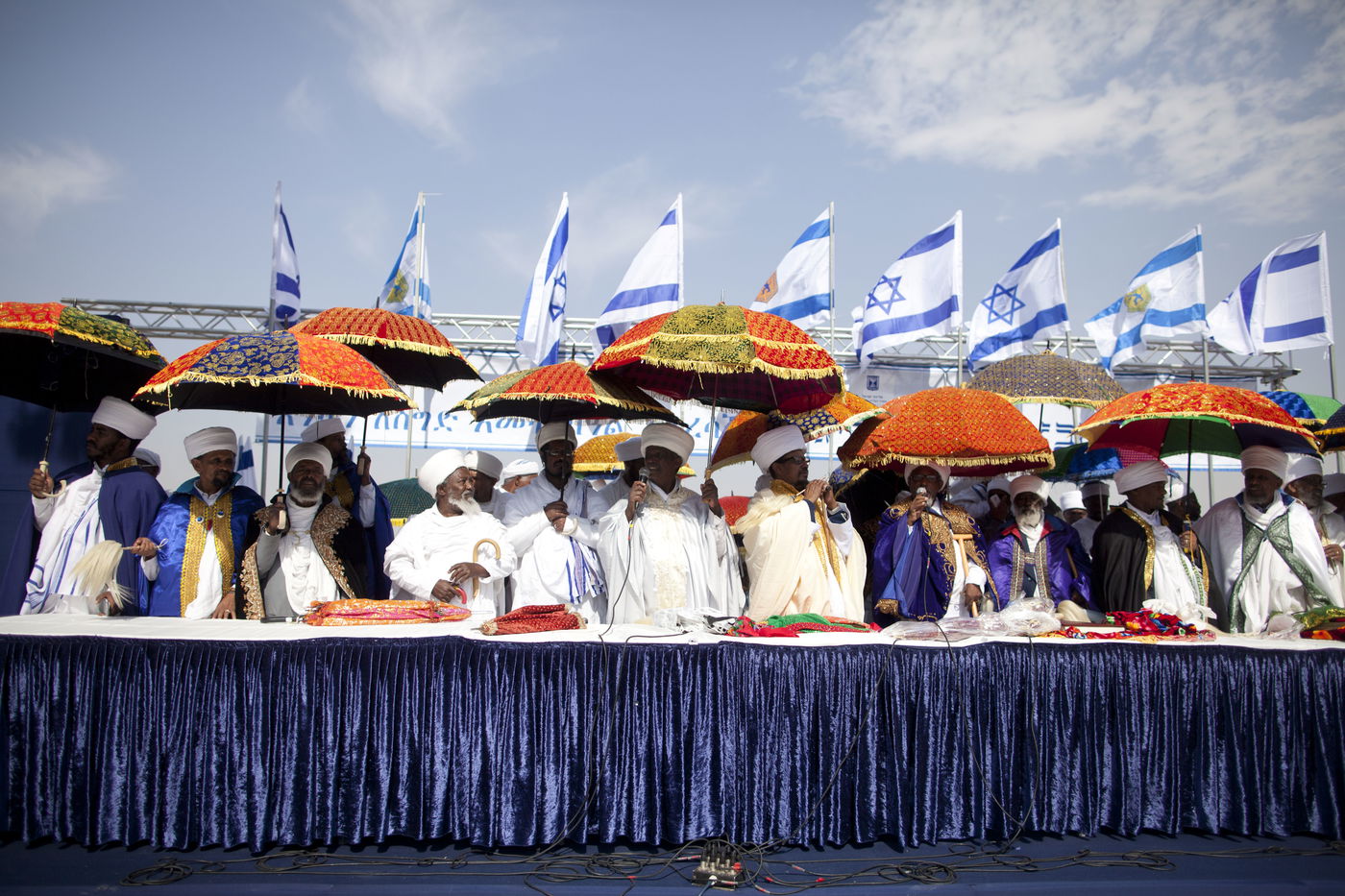 חג הסיגד: אלפים מיוצאי אתיופיה התפללו ב'ארמון הנציב'