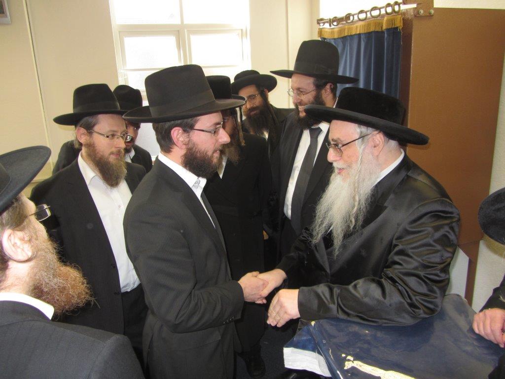 גלריה: ביקור הבזק של האדמו"ר מצאנז במנצ'סטר